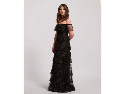 Felicity Jones<br/> Confió en Valentino para su atuendo de la noche.