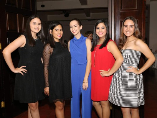 Cena de graduación seniors 2016 Centro Escolar Antares