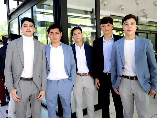 Andres Rico, Jhostin Méndez, David Maldonado, Carlos Ochoa y Enrique Martínez