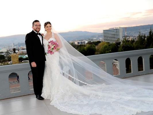La boda de Mónica Guillen y Gabriel Balladares