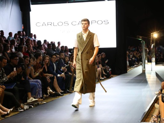 Inspiración Cuba en pasarela de Carlos Campos