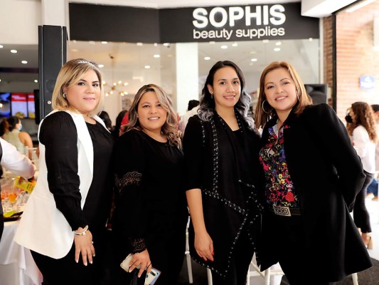 Apertura de Sophis Beauty Supplies