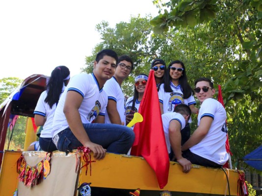 Senior entrance de la Escuela SERAN  