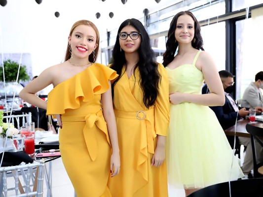 Ivana López, Ana Rubio y Ana González