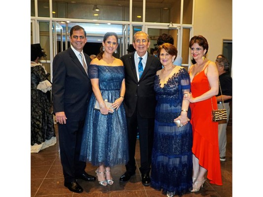 Javier Saybe, Vanessa Chahin, José francisco Saybe, Emilia y Marcela Saybe