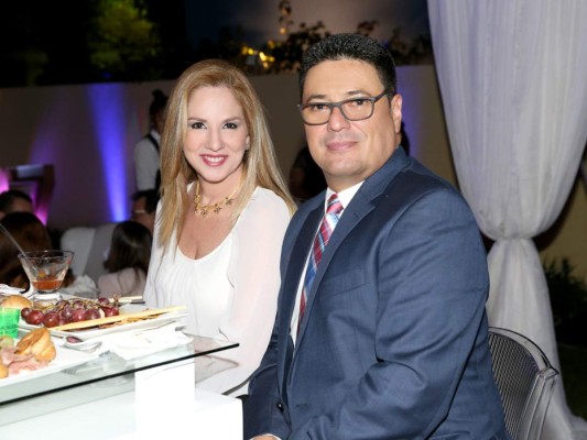 Fiesta en honor de Eugenio Torres-Morales