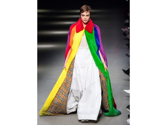Cara Delevingne con 10m$
