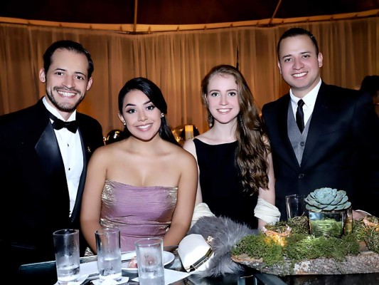 La boda de Mónica Moncada Valladares y Carlos Funes