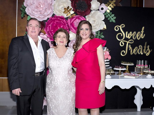 Memorable fiesta en honor a Jaqueline Diek