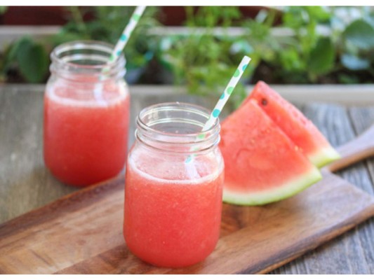 Smoothie de Sandia<br/>1/2 tza de Sandia<br/>1/2 tza de Papaya<br/>1/2 tza de agua<br/>1 cda de nectar de agave