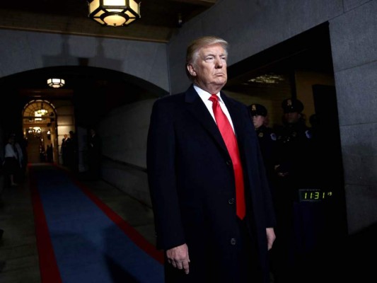 Donald Trump llega al West Front del Capitolio para la ceremonia de inauguración en Washington DC