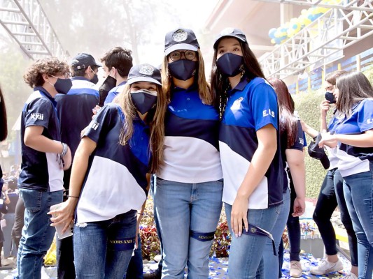 Senior entrance de la Escuela Internacional Sampedrana 2022