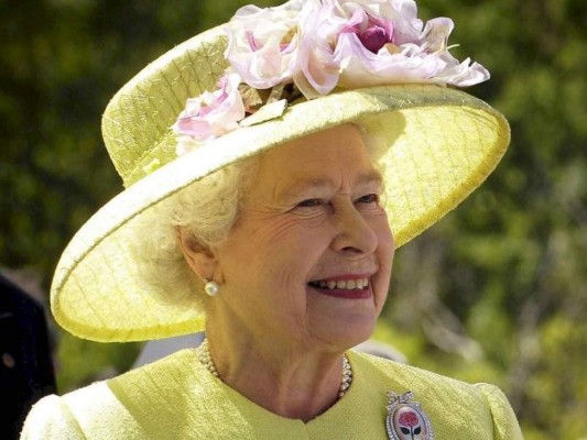 La reina Isabel II celebra su cumpleaños en aislamiento