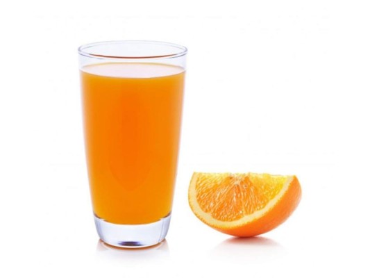 Jugo de naranja<br/>Ricas en calcio, que protege los huesos y dientes, manteniéndolos sanos. Su consumo ayuda a reducir la absorción de grasas y a bajar el colesterol y la tensión. Tiene propiedades antiinflamatorias, por lo que es beneficiosa para las personas con artritis.<br/>