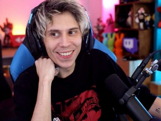 Rubius.<br/>Rubius también le dedicará un vídeo a la canción, donde la describe como un temazo. Quedó tan encantado con el tema musical que hasta pidió una para los streamers. <br/>