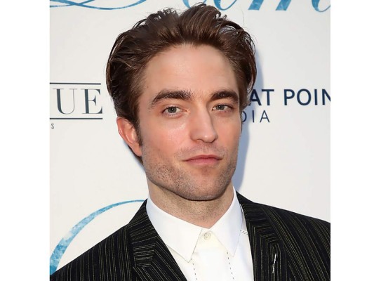 Robert Pattinson<br/>El actor aseguró que se burlaban y pegaban solo por quere ser actor de Hollywood
