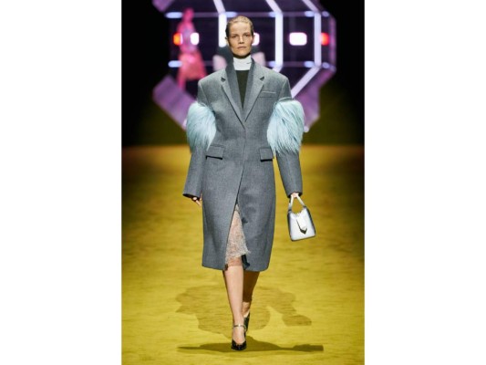 Prada presenta colección Otoño/Invierno 2022