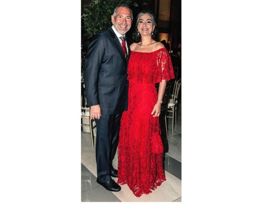 Gamal Nazar y Melanie Andonie celebran por su amor