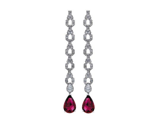 Aretes colgantes de platino con diamantes by Mindi Mond