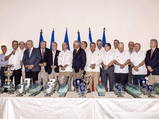 Categoria senior de las diferentes delegaciones.