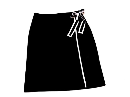 The sailor skirt. Prenda básica para un look urbano o aventurero, esta es una indispensable para cualquier clima
