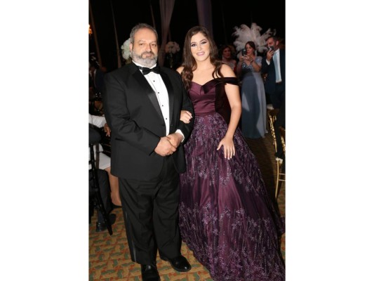 Desfile de los Seniors 2017 Del Campo International School