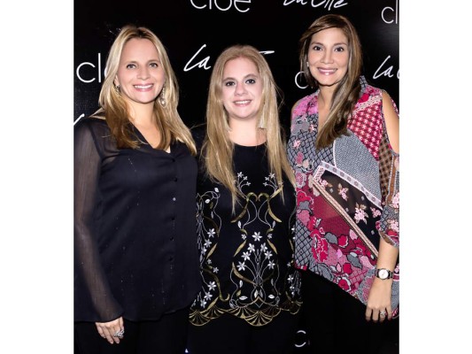 Entre vinos y cócteles aperturan Cloé en la Cité