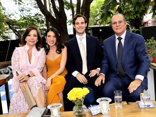 La boda civil de Rafael Zelaya y Angella Andonie