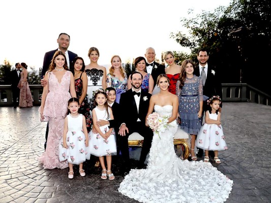 La boda de Ana Bueso Elvir y Óscar Kafati Chinchilla