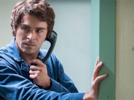EXTREMADAMENTE CRUEL, MALVADO Y PERVERSO La película bucea en esa dualidad a través de las relaciones personales de Ted Bundy y de la exposición pública que lo convirtió en uno de los iconos más controvertidos del siglo XX, pero tomando como punto de vista el de su esposa.