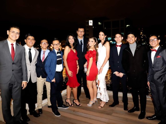 Jorge Alfaro, Ramon Lobo, Luis Maradiaga, Marco Madrid, Evany Vega, Raul Leitzelar, Monique Pineda, Chiara Pazzetti, Marcelo Barahona, Jose Argeñal y Sebastian McCormick