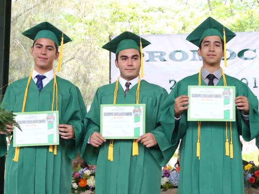 Graduación de la DelCampo International School