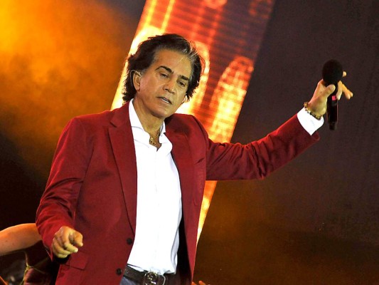 José Luis Rodriguez, mejor conocido como El Puma llego hasta la residencia de Pablo escobar para actuar en fiestas privadas muy bien pagadas.