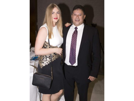 Club Rotario reconoce a destacados empresarios de C.A.  