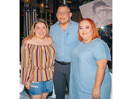 Jasmin Solis, Edwin Murillo y Taisha Urías.