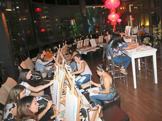 Sip and Paint en Hanawa Sushi y Terrace   