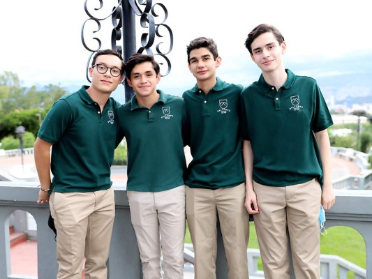 Milton MartÍnez, Carlos Banegas, Diego Alvarez y,Andre Mondragón