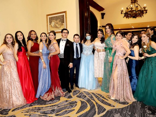 Misión cumplida: seniors 2021 de International School celebran su prom