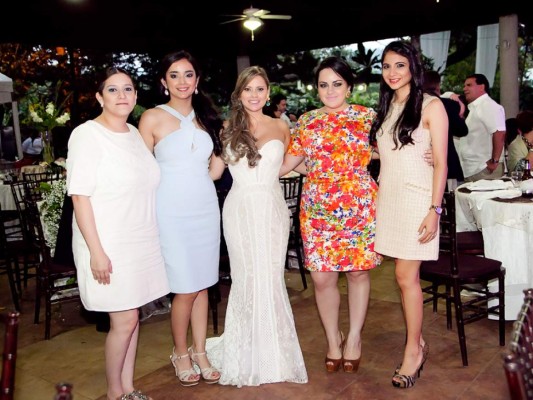Konan Morales y Rossie Umaña se casan  