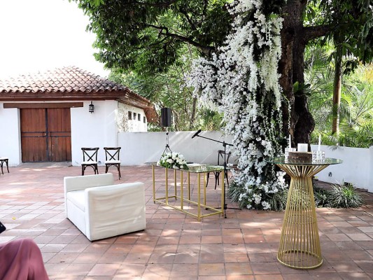 La boda de Javier García y Mónica Vásquez