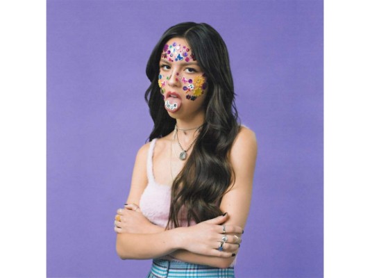 El año inició con un mega hit: Driver's License. Olivia Rodrigo alcanzó el éxito inmediato con su sencillo debut, y posteriormente se consolidó como una main pop girl con su disco, Sour. Good for her!