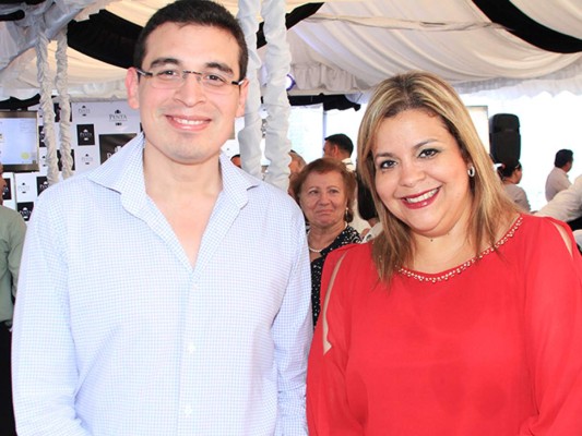 Melvin Ferraro y Desiree Gavidia.