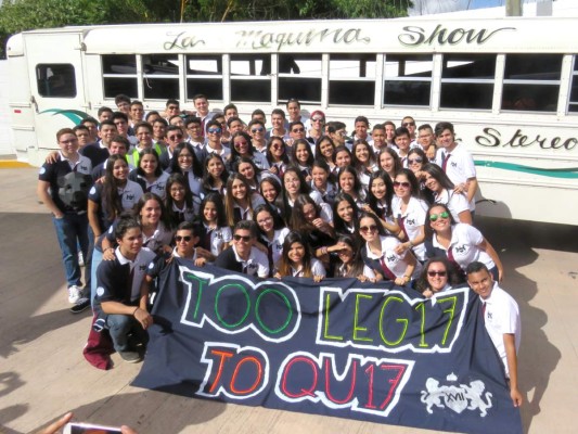 76 seniors de la Macris School iniciaron su último año, al compas de batucada y coreografías para celebrar (Foto Brenda Ortez)