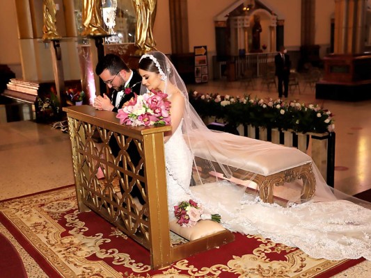 La boda de Mónica Guillen y Gabriel Balladares