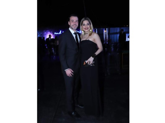 Carlos Flores y Maria Elena Lopez