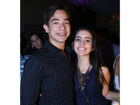 Apertura Up Lounge y Club