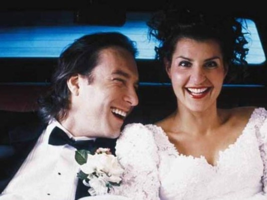 Casarse está en griego. Una mujer griega conoce al hombre de su vida, pero este tiene que conocer a toda la familia de su amada y sus tradiciones. ¿La recuerdas? También cumple 20 en 2022.