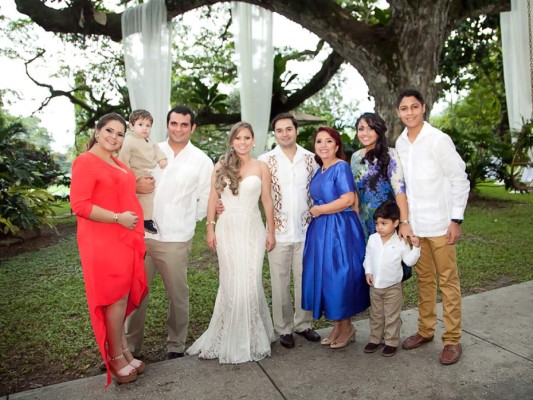 Konan Morales y Rossie Umaña se casan  
