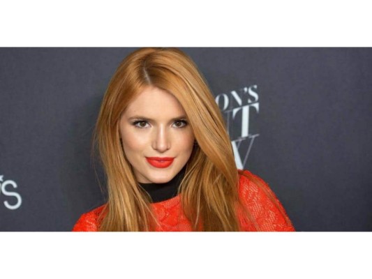 Bella Thorne, ex estrella de Disney Channel, creció en Florida, Estados Unidos. Su madre es descendiente de italianos y su padre, Reinaldo, era cubano.