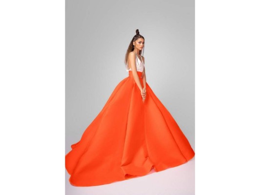 Critics' Choice Awards 2021. Aquí la actriz usó una prenda de Valentino.